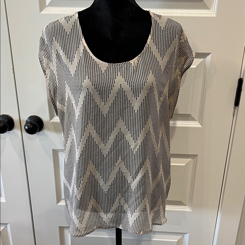 Daniel Rainn Black and Tan Sheer Chevron Pattern Blouse XL